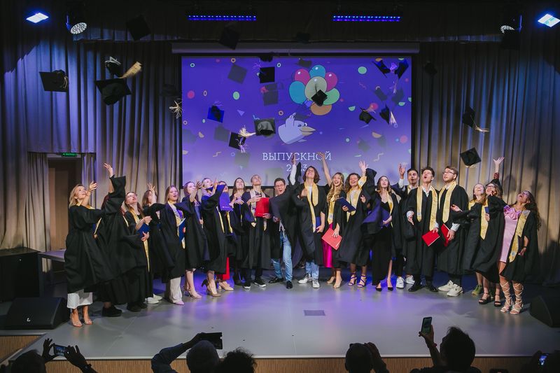 Illustration for news: ‘Everything Suggests That Our Experiment Was a Success, and We Will Continue’: First Graduation of HSE University’s Bachelor’s Programme in Chemistry